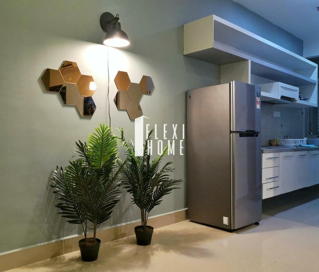 Flexihome-my: Work-friendly Shaftsbury In Apartment *